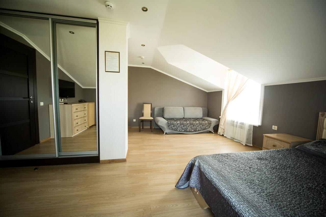 Kolyada Hotel Odessa Extérieur photo