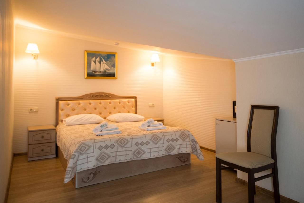 Kolyada Hotel Odessa Extérieur photo