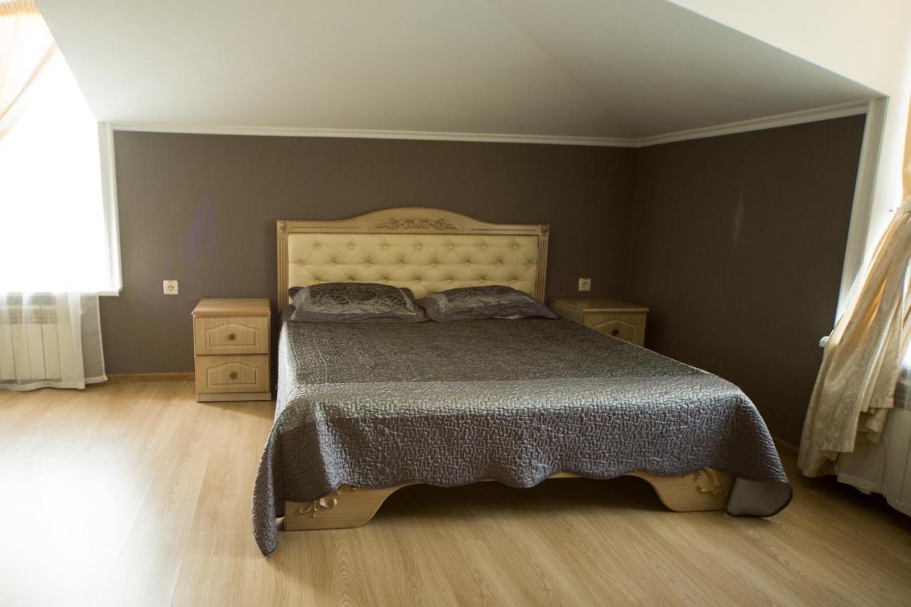 Kolyada Hotel Odessa Extérieur photo