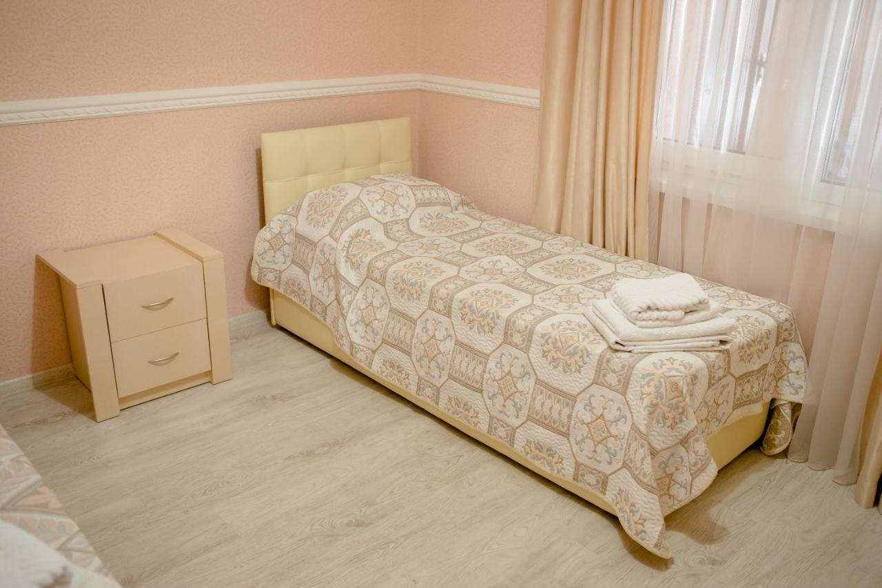Kolyada Hotel Odessa Extérieur photo