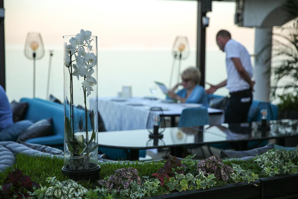 Kolyada Hotel Odessa Extérieur photo