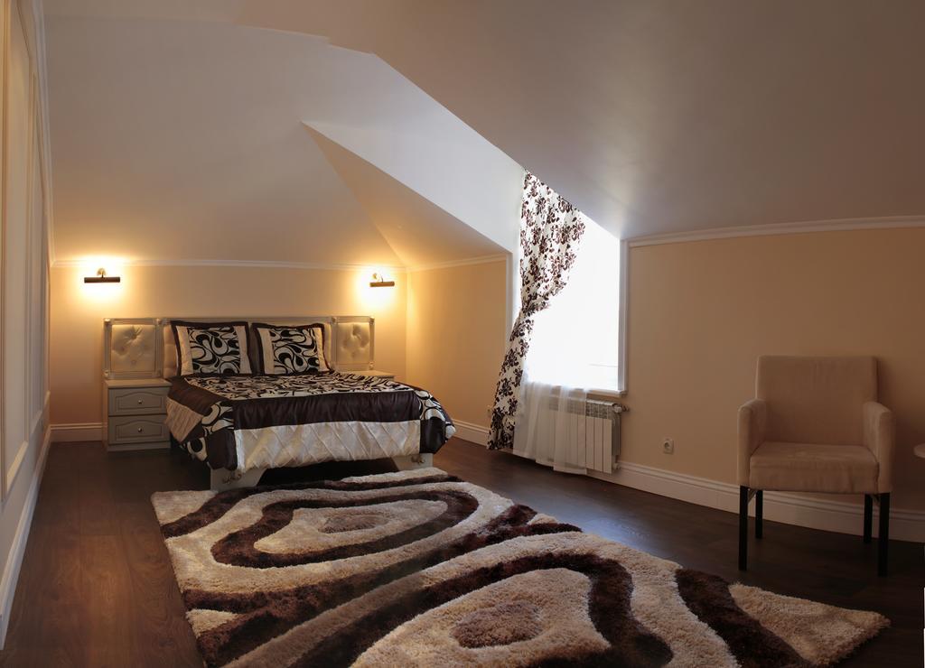 Kolyada Hotel Odessa Extérieur photo