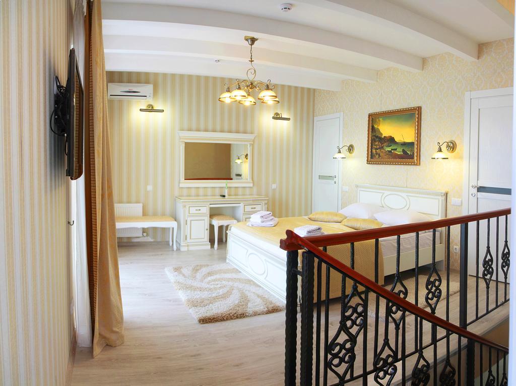 Kolyada Hotel Odessa Extérieur photo